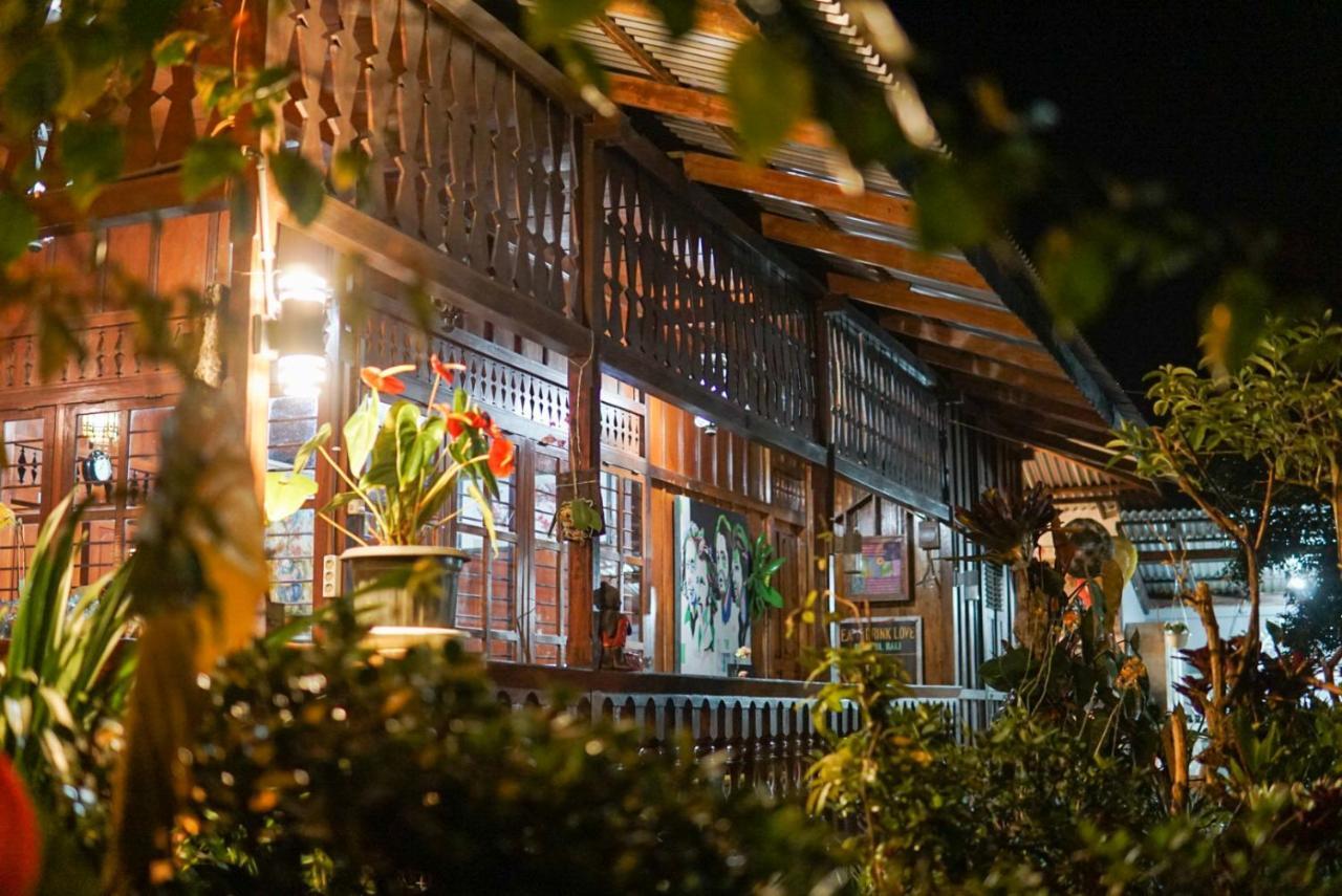 Rumah Kayu Sulawesi Antique Bedugul  Dış mekan fotoğraf